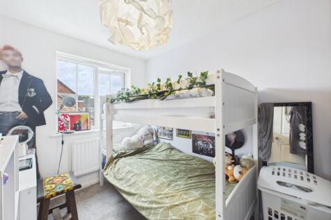 CAM01791G0-PR0164-STILL014