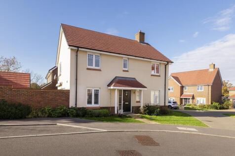 Hailwood Drive, TN8 6FP 002.jpg