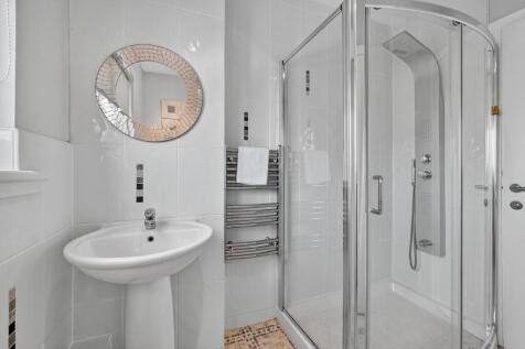 12_3 hamilton court_13.jpg