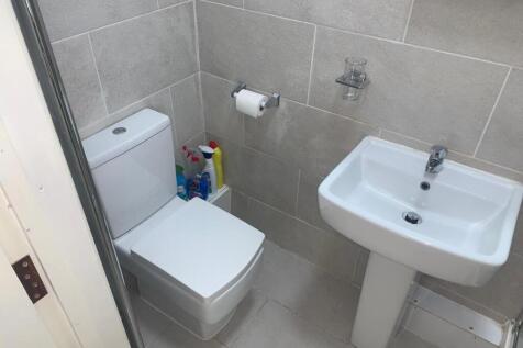 ROOM 6, 6 LONSDALE ROAD, WOLVERHAMPTON, WV3 0DY photo 4