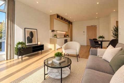 River View House, Chalfont Park, Chalfont St Peter, Buckinghamshire photo 3