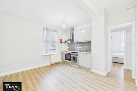 CAM02176G0-PR0800...