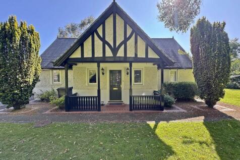 Stovell Lodge (21).jpg