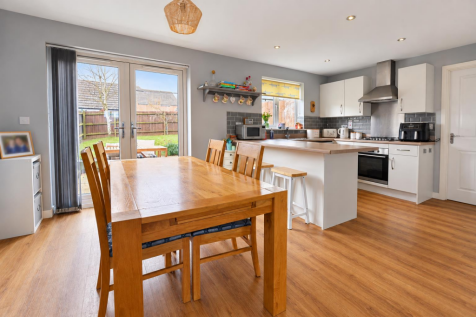 Kitchen / Diner