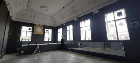 Commercial Property to rent Image 3