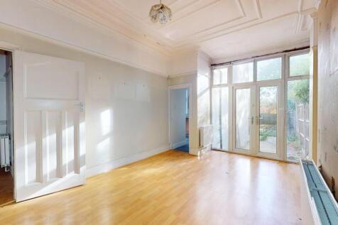 GFF 81 Queens Avenue, Whetstone, London, N20 0JB