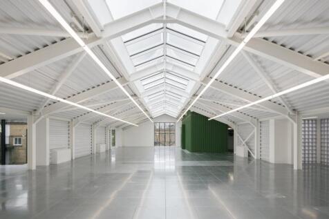 LowRes_Billy Bolton_HUT_Drill Hall_049.jpg