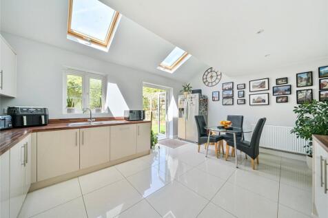 Kitchen/Breakfast Rm
