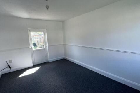 Frederick Avenue,
Allenton,
Derby,
DE24 photo 4
