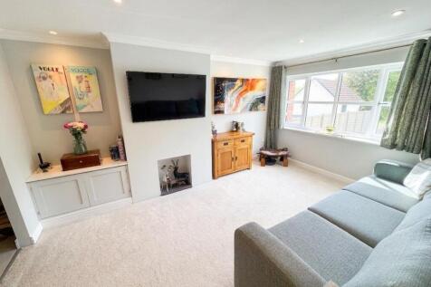 Sitting room 1.jpeg