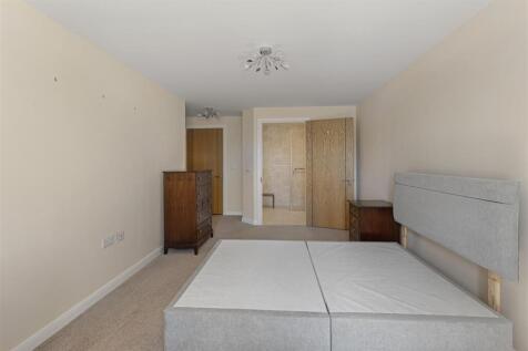 Flat_19_Smithson_Court_7.jpg