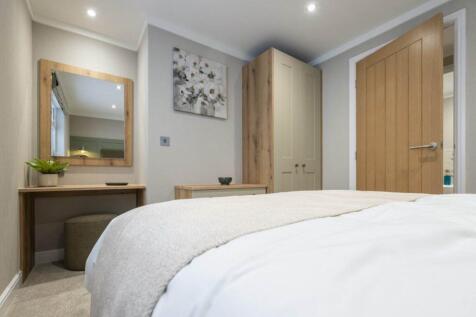 Omar Breckland 2 Frances Way 32.jpg