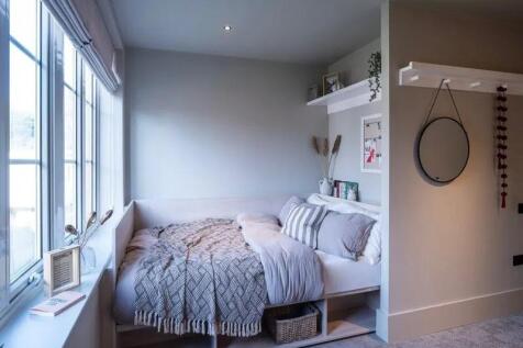 Classic Studio Apartment