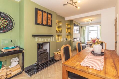 Lounge Diner image 2