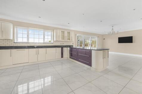 Kitchen/Breakfast/Family Room