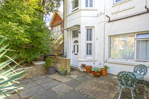 5 64 Richmond rd_7.JPG