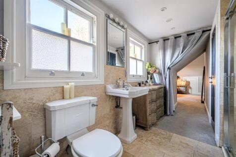 Master bedroom and ensuite