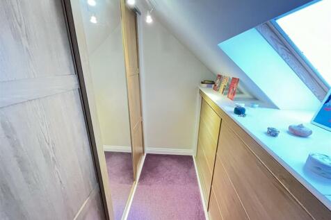 master dressing area.JPG