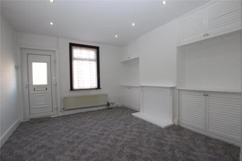 Smith Street, Shoeburyness, Southend-on-Sea, Essex, SS3 photo 4