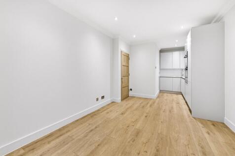 Flat 2, 30-32 Dra...