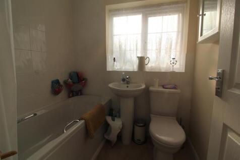 Bathroom.JPG