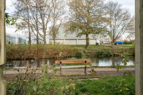 1383952-15-6925ad...