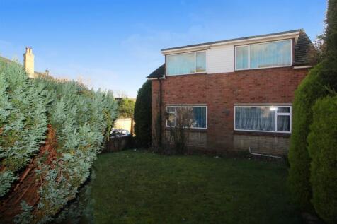 Front of house and garden NEW 2.jpg