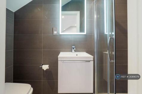 Hatfield Heights, Watford, WD24 photo 4