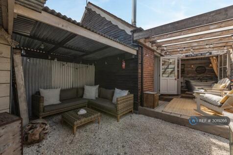 Enclosed Private Garden 