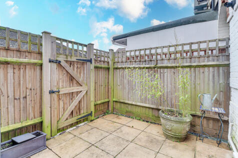 Luton Road, Harpenden, AL5 photo 4