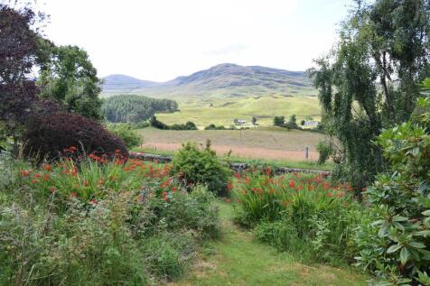 FRONT GARDEN ONE .JPG