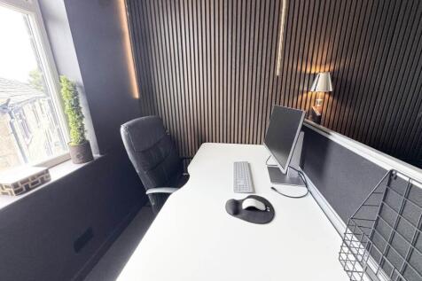 Office to rent Image 5
