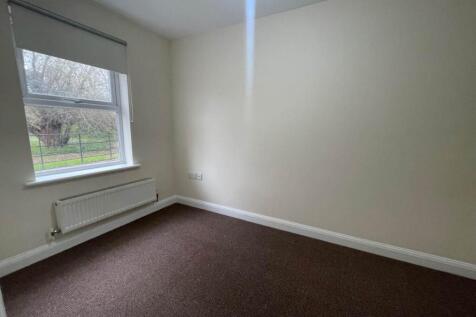 Worle Moor Road, Weston Village, Weston-super-Mare photo 4