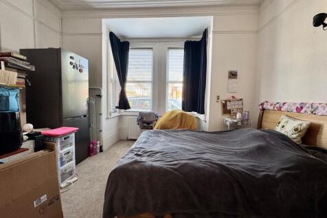 Broadwater Road, Worthing, BN14 photo 3