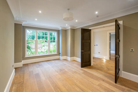 Birds Hill Rise, Oxshott, Leatherhead, Surrey, KT22 photo 3