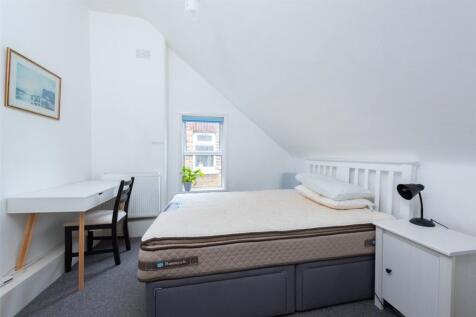 Leigham Vale, Streatham Hill, Lambeth, London, SW16 photo 4