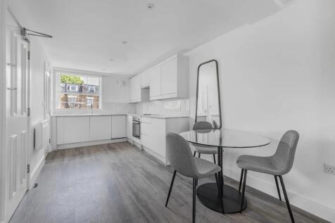Queensway, Bayswater photo 4