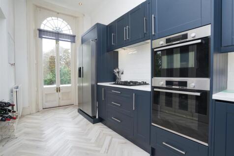 7 Regency Mews-16.jpg