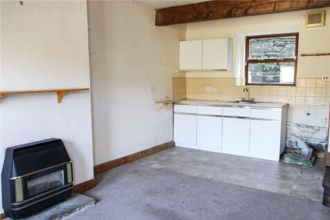 Living/Kitchen Area