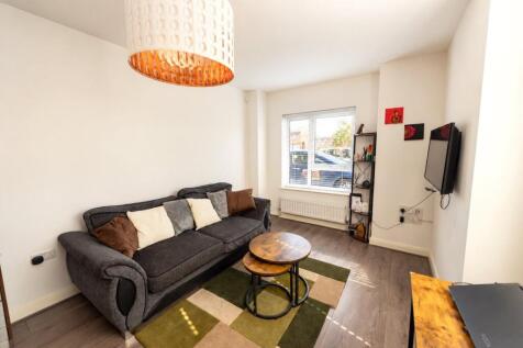 Mount Road, Manchester, Greater Manchester, M19 photo 3