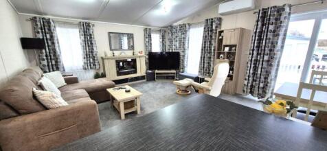 Lodge Lounge Area 1 5cae8203574f14bbed9dd8505e88ef