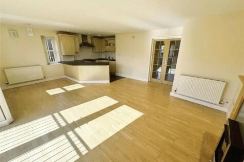 Living Room/Kitchen