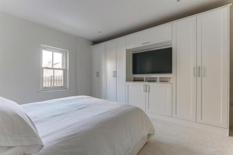 Railway Street-9.jpg