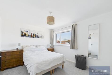 Atherstone Close, Cheltenham photo 4