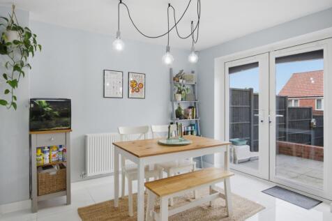Halter Way, Andover photo 4
