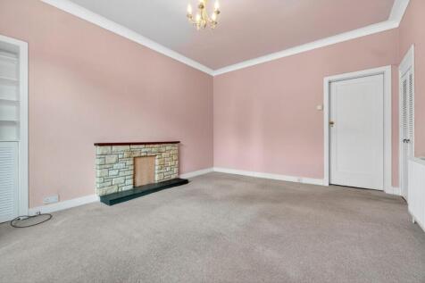 8 blackdales avenue, largs_03.jpg