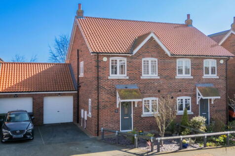 Selby, YO8 - property photo