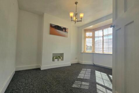 College Road, Woolston photo 3