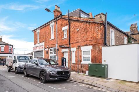 IFFLEY ROAD, 68, STUDIO- (12).jpg