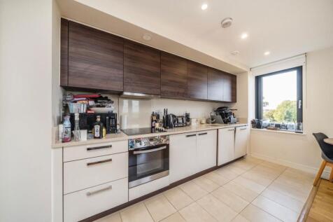 Chartfield Avenue, Putney photo 3